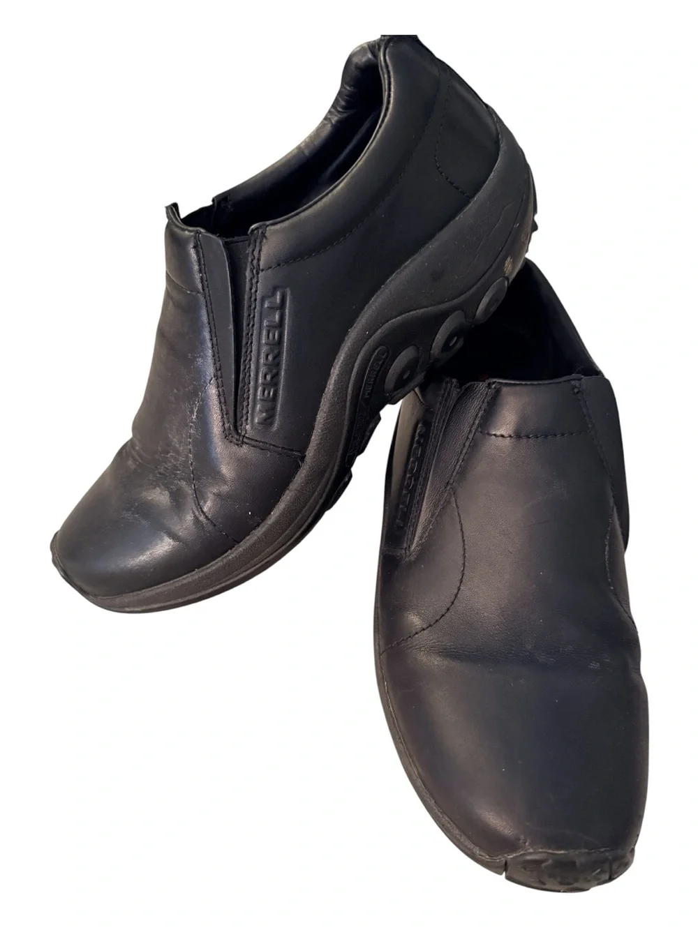 Merrell Men’s Black Slip-On Comfort Loafers. Leather, outdoor minimalist black